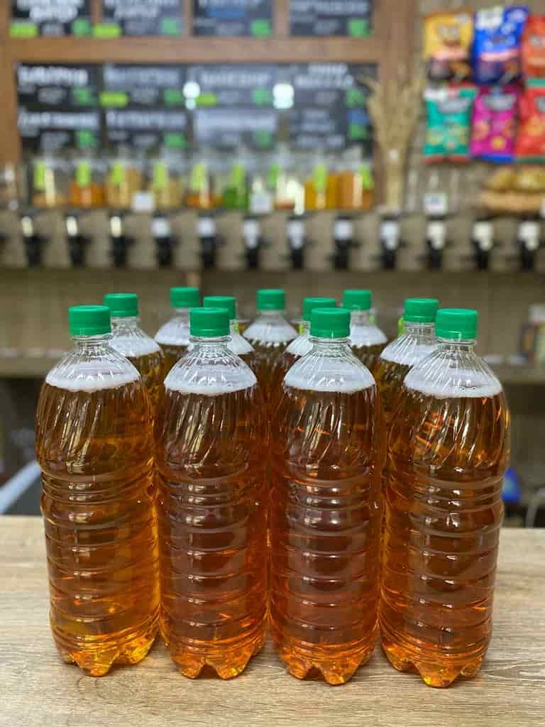 تصویر 3 از سرکه انگور یک لیتری در بسته‌ بندی استاندارد